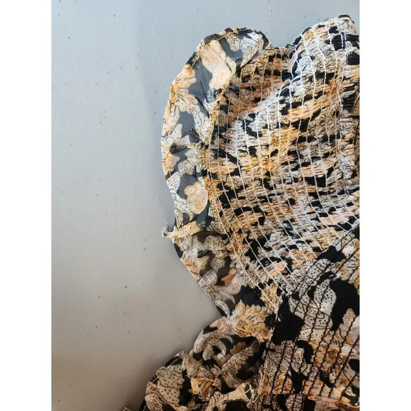 NWD By Anthropologie V-Neck Ruffle Cutout Dress Size S Neutral 9E405 - Picture 11 of 14